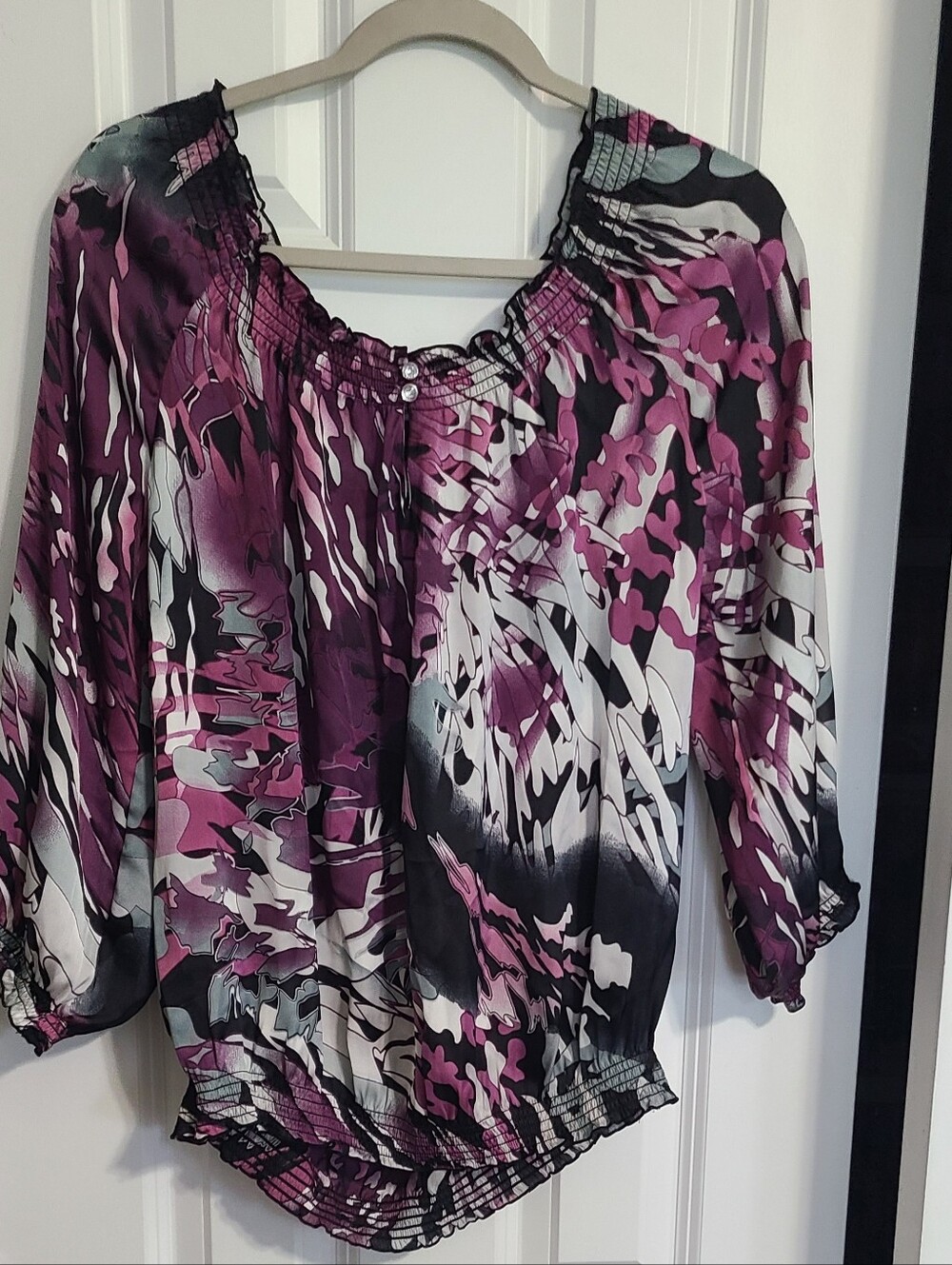 Signature by Larry Levine Purple & Black Abstract Print Peasant Blouse